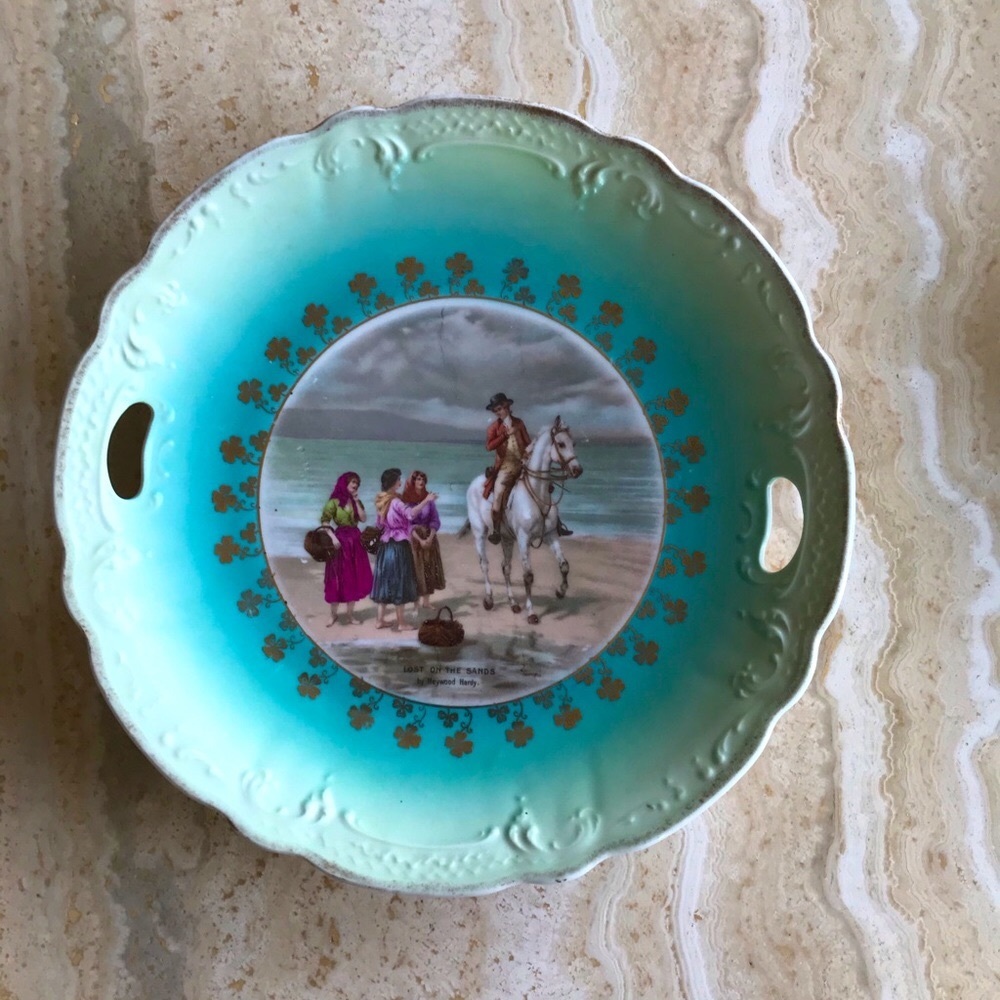 VINTAGE HEYWOOD HARDY “LOST ON THE SANDS”  VICTORIAN PORCELAIN PLATE.